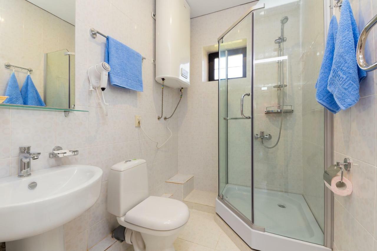 Bmg Hotel Sukhumi Ngoại thất bức ảnh