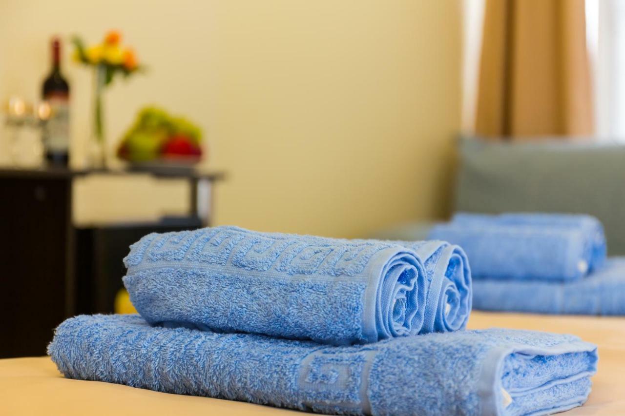 Bmg Hotel Sukhumi Ngoại thất bức ảnh