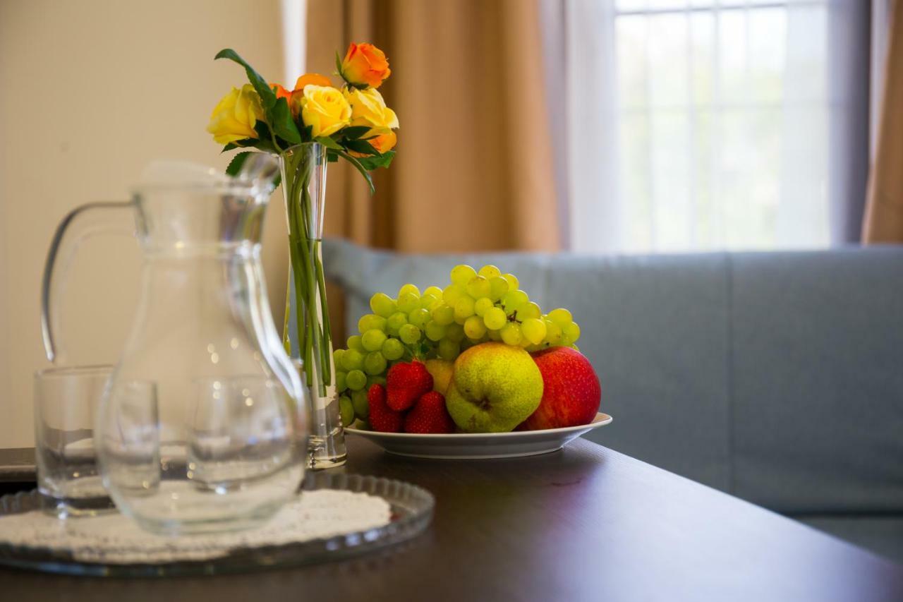 Bmg Hotel Sukhumi Ngoại thất bức ảnh